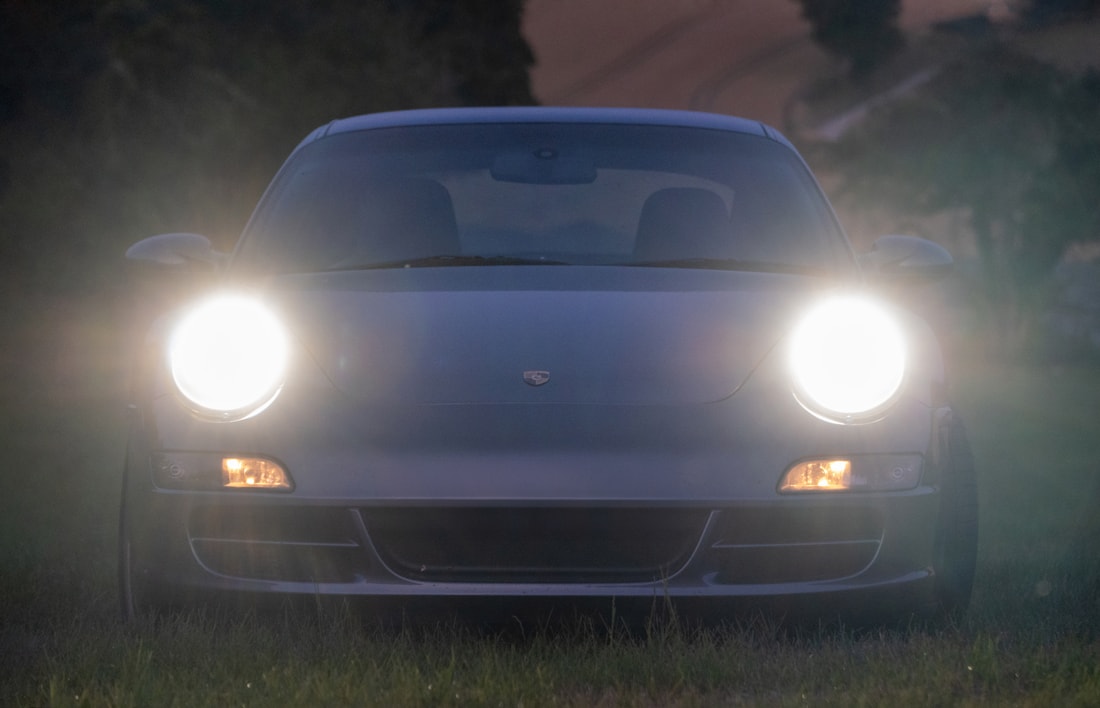 Porsche 911 in der D&auml;mmerung